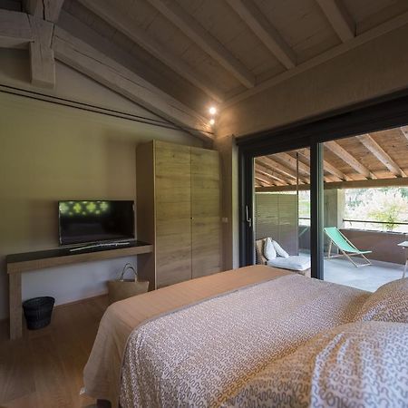 Agriturismo Locanda Del Pesco Collebeato Rum bild