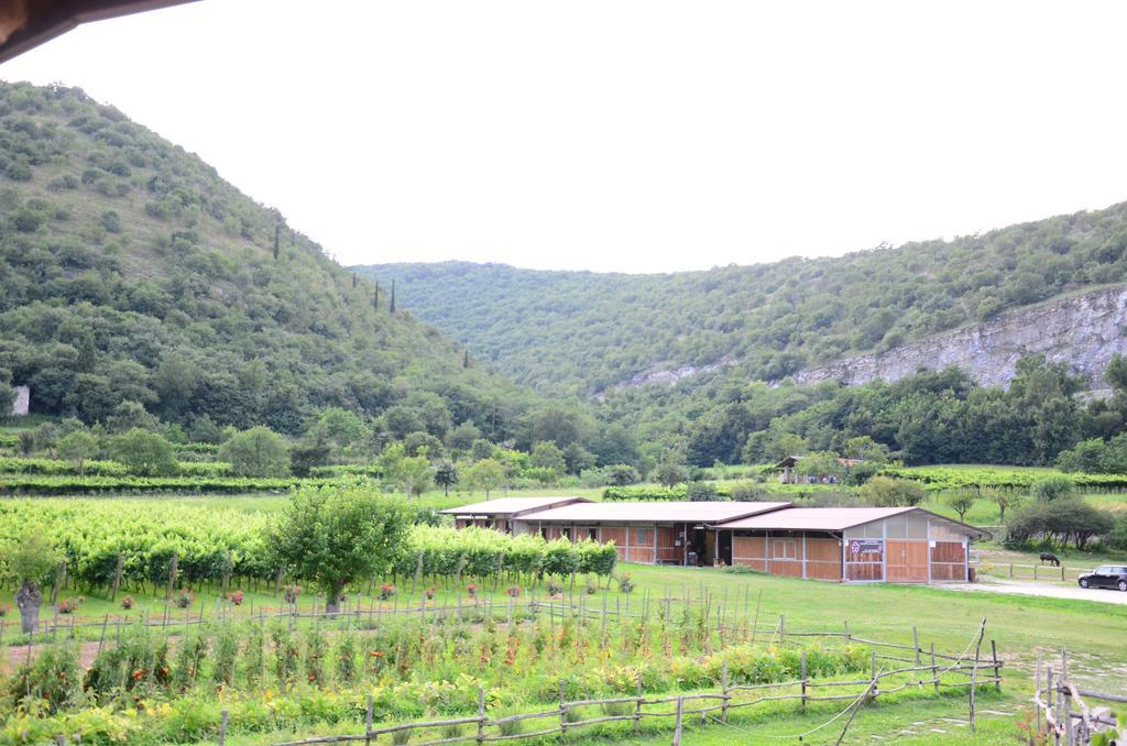 Agriturismo Locanda Del Pesco Collebeato Exteriör bild